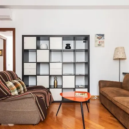Bilocale In Porta Romana Apartment Milan